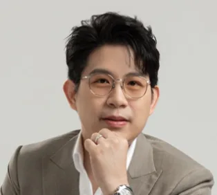 ภัทรพงศ์ ลิขิตโชคทรัพย์ (บูม)